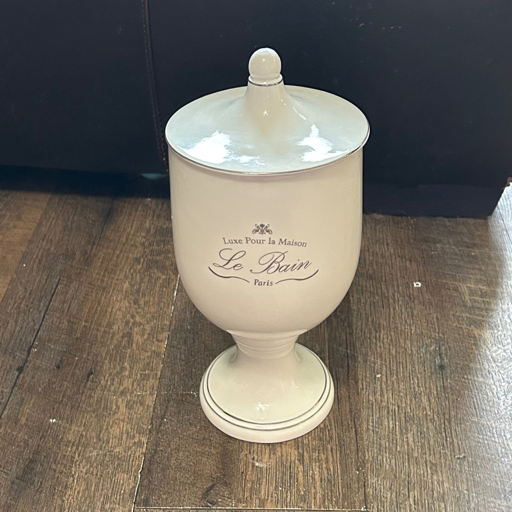Kassatex New‎ York Le Bain Paris White Ceramic Pedestal Bathroom Canister Jar